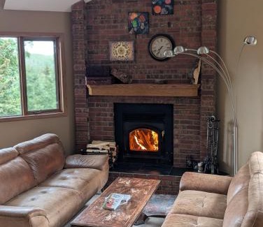 Calgary House | Forest Retreat Near Calgary