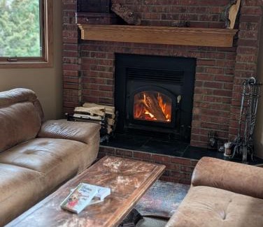 Calgary House | Forest Retreat Near Calgary