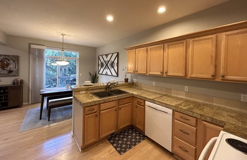 Mount Park House | Forest Retreat Oasis: Pet friendly and in safe desirable location