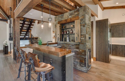 Homewood House | Forest Retreat W/Spa, Sauna, Pier Access (Cherry Lodge)
