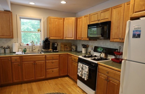 Lincoln House | Forest Ridge 8C, Lincoln