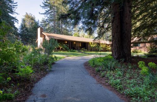 Freestone House | Forest Ridge - Private Pool, Hot Tub, Yoga Room and Sauna