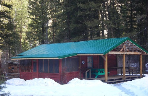 Clinton Cabin | Forest Service Type Cabins 30 Miles outside Missoula-