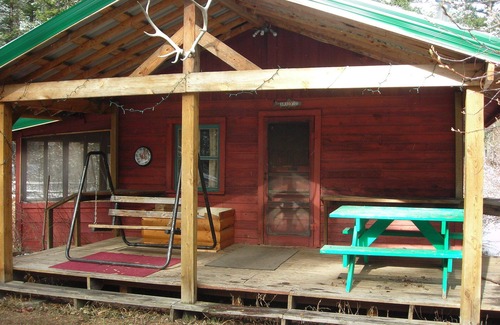 Clinton Cabin | Forest Service Type Cabins 30 Miles outside Missoula-