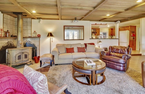 Monte Rio House | Forest, Spa, Dog Friendly, Great Location!