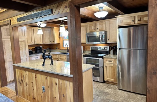 Middletown Cabin | Forest Tree Log Cabin - middletown/Harrisburg/Hershey/Lancaster/York