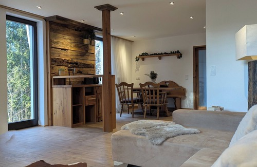Schoenau an der Brend Apartment | Forest view suite - between trees and dreams