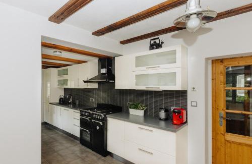 Bily Kostel nad Nisou Villa | Forest View Cottage
