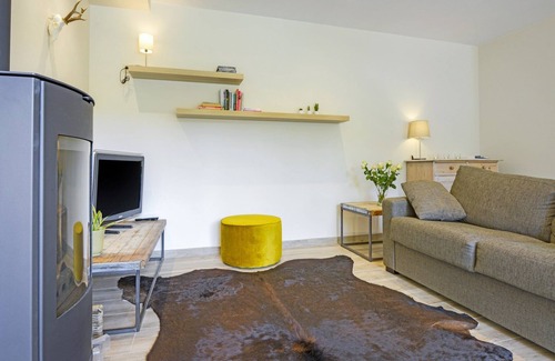 Gros-Fays House | Forest-View Hideaway home