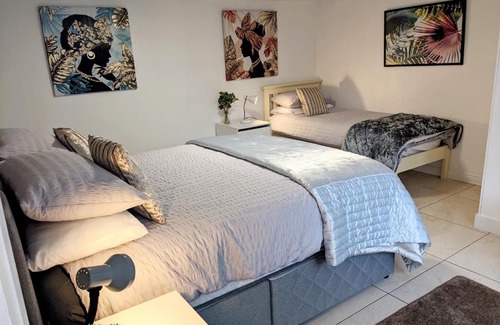 Rostrevor House | Forest View Impeccable two bedroom house
