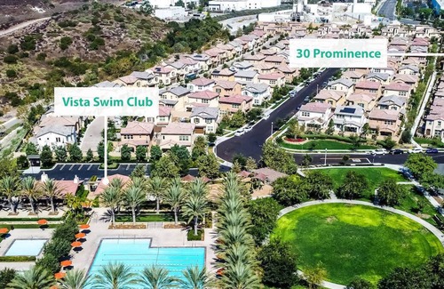 Lake Forest Condo | Forest Vista on Prominence