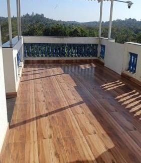 Vada House | Forestview Paradise