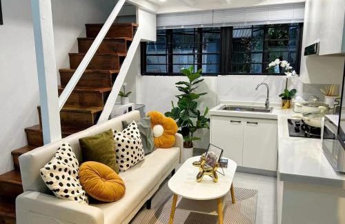 Huaihai Road Commercial Area Apartment | Forever Autumn