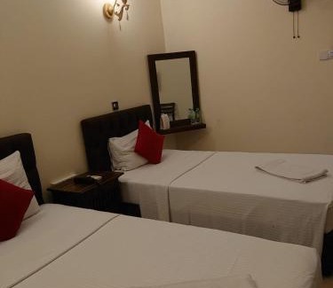 Gonawala Hotel | Forever City Hotel