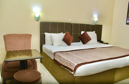 Owerri Hotel | Forever Hotels and Suites
