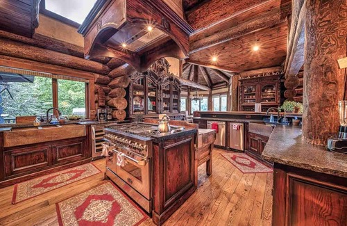 Topton Cabin | Forge Lake Lodge: Beautiful Lakefront Home that Sleeps 28