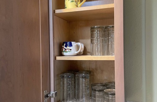 Taku - Campbell Apartment | Forget Me Not Home near Airport downstairs