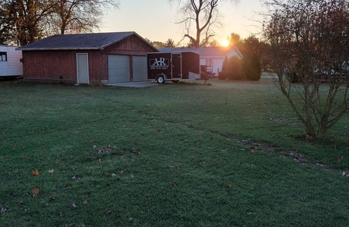 Macomb House | Forget your worries in this spacious and quiet Country setting.