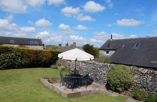 Monyash Cottage | Former Coach House now a cosy holiday cottage in an idyllic location
