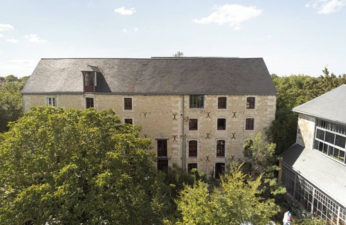 Mauze-sur-le-Mignon House | Former flour mill 20 minutes from La Rochelle: sleeps 25