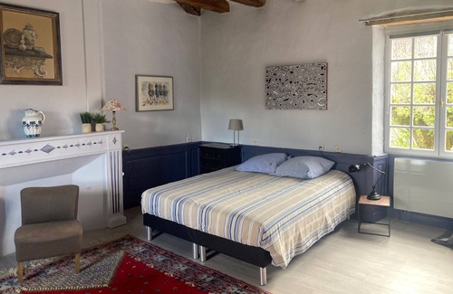 Benais House | Former presbytery with garden in the heart of the vineyards