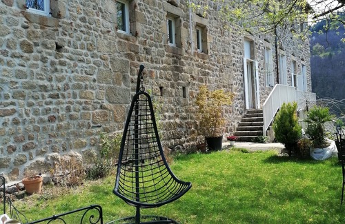 Mariac House | FORMER PRIVATE SCHOOL CONVERTED INTO GÎTE