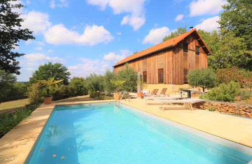 Meyrals House | FORMER TABACCO BARN FULLY RENOVATED AS LOFT & PRIVATE HEATED POOL CLOSE SARLAT
