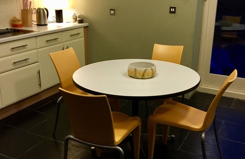 Carew Newton House | Formerly, Zoar Congregational Chapel offering a unique stay in Pembrokeshire