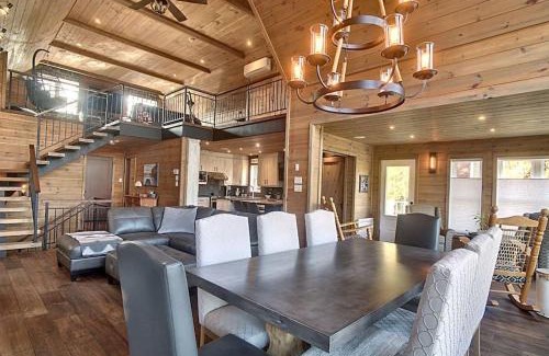 Saint Come Ski Chalet | Formidable Waterfront Cottage - Formidable Chalet sur bord de l'eau