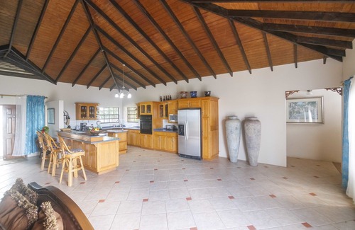 Kingstown Villa | Forst Villa