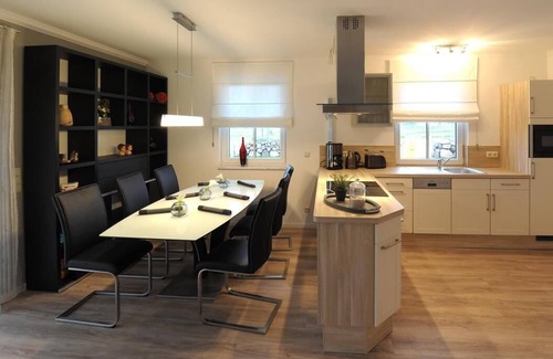 Barth House | Forsthaus, exclusive 5-star thatched house for 6 Pers.in Fuhlendorf w. Sauna/fireplace