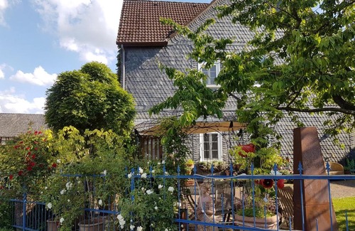 Arnshain Apartment | Forsthaus im Zaubergarten mit Sauna