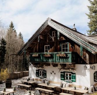 Thalgau Bed & Breakfast | Forsthaus Wartenfels