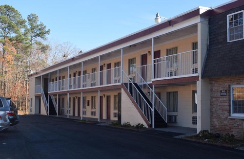 North Newport News Hotel | Fort Eustis Inn