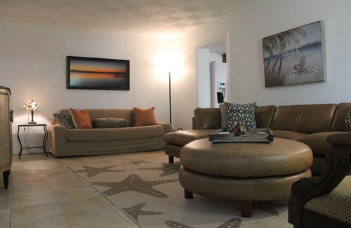 Victoria Park House | Fort Lauderdale/Victoria Park Home Close to Beach