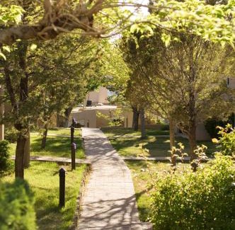 Northeast Santa Fe Resort | Fort Marcy Suites by All Seasons Resort Lodging