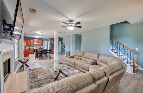 Fort Mitchell House | Fort Mitchell Vacation Rental w/Home Office!