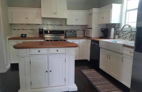 Dean Park Historic District House | Fort Myers 3 BR Bungalow