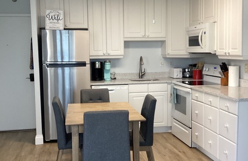 South Island Condo | Fort Myers Beach condo direct Gulf View #PH5B - Pool, WIFI, Tennis, Pickleball