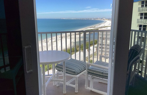 South Island Condo | Fort Myers Beach condo direct Gulf View #PH5B - Pool, WIFI, Tennis, Pickleball