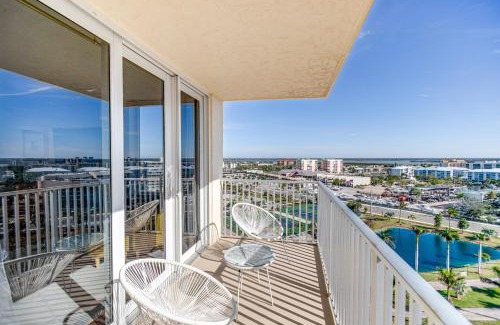 South Island Apartment | Fort Myers Beach Studio with Balcony and Views!