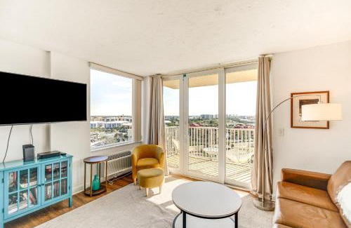 South Island Apartment | Fort Myers Beach Studio with Balcony and Views!