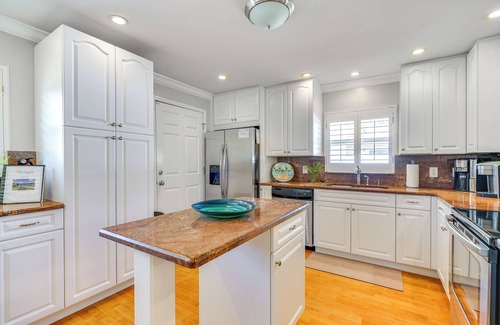 Villas House | Fort Myers Bungalow - 12 Miles to the Beach!