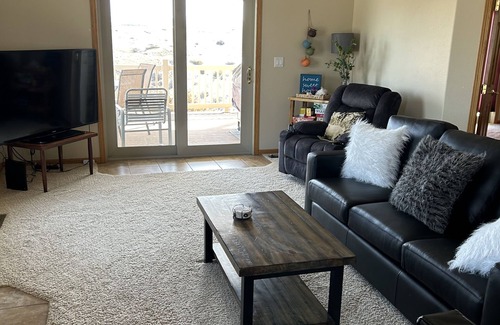 Fort Peck House | Fort Peck Vacation Home! 409 Milk River Drive