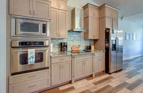 White City House | Fort Pierce Escape: Beach-Entry Pool, Waterslide!