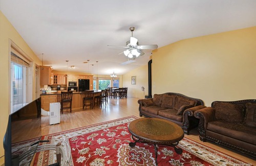 Langley Apartment | Fort Wine Burrow: Entire Private Estate Home