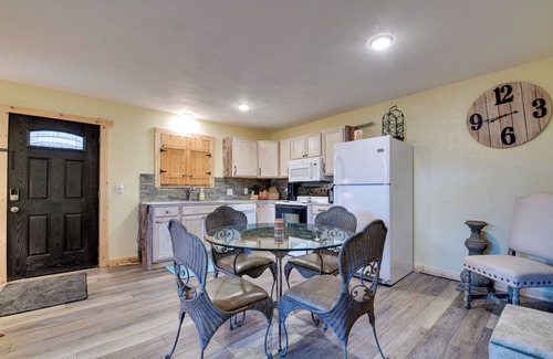 Fort Worth Apartment | Fort Worth Home w/Patio: 5 Mi to Dtwn!