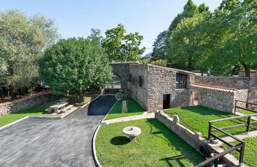 Los Corrales de Buelna House | FORTBIKE SAN MATEO FRIENDLY HOLIDAY HOUSE WITH BIKE AND TRIATLON