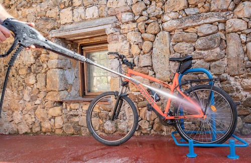 Los Corrales de Buelna House | FORTBIKE SAN MATEO FRIENDLY HOLIDAY HOUSE WITH BIKE AND TRIATLON