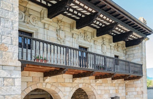 Los Corrales de Buelna House | Fortbike San Mateo